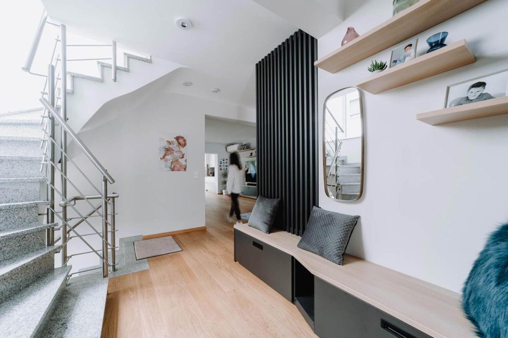 Aménagement de l'entrée d'une maison à Neuilly